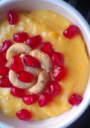 A picture of Fruits custard.