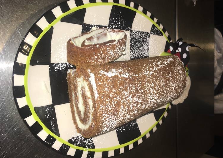 The Easiest and Tips for Beginner Pumpkin Roll