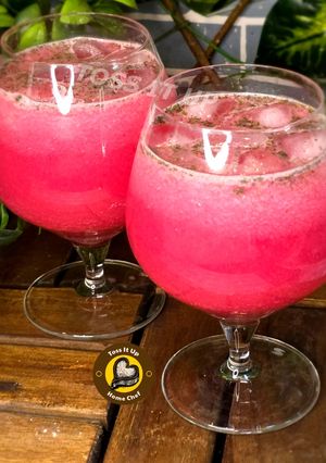 A picture of Sparkling Pomegranate Fizz Anaar Soda.