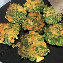 A picture of Karela patta tikki (bitter gourd leaves).