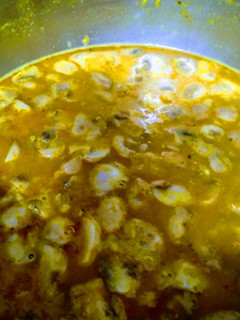 आलू मशरूम (Aloo mushroom recipe in Hindi) रेसिपी मुख्य फोटो