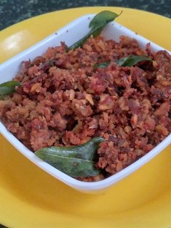 பீட்ரூட் கோலா(Beetroot kola recipe in Tamil) செய்முறை முக்கிய புகைப்படம்