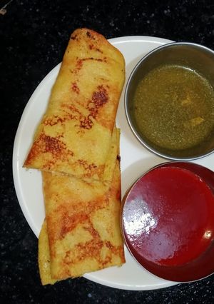 A picture of Moong Dal cheela.