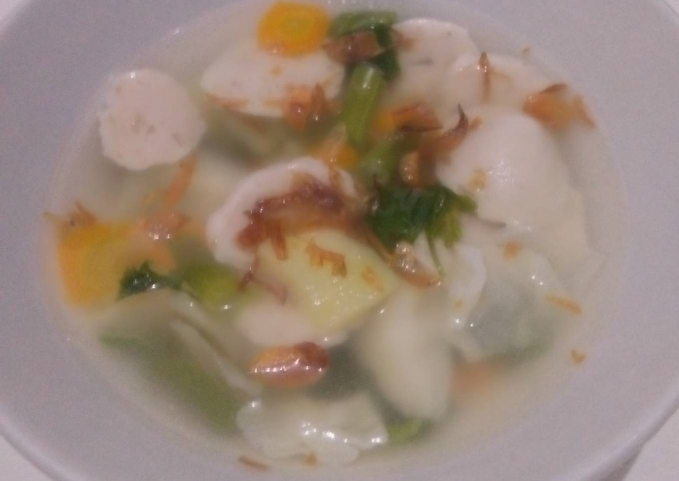 Sayur sop bakso ayam simpel