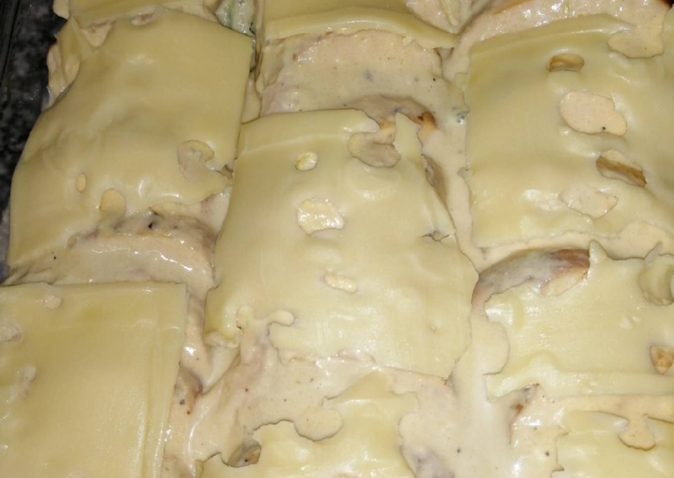 Pechugas con Brócoli en Salsa de Queso