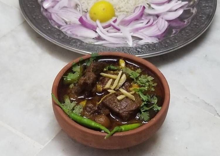 Recipe of Quick Alo baingan gosht (mutton gravy)
