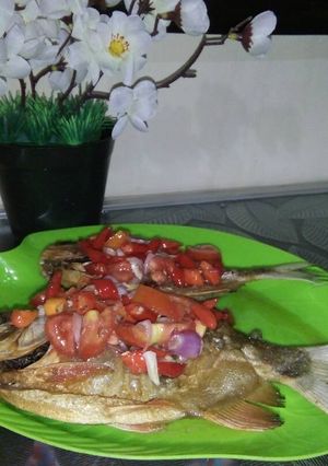 Foto resep Bawal goreng sambal matah