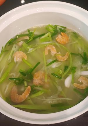 Hình của món Canh bầu nấu tôm khô.