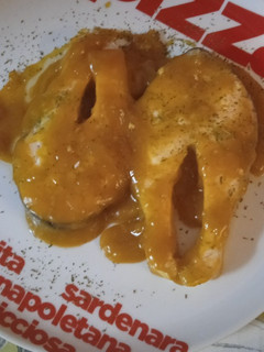 Una foto de Salmón en salsa de naranja y miel😜😋