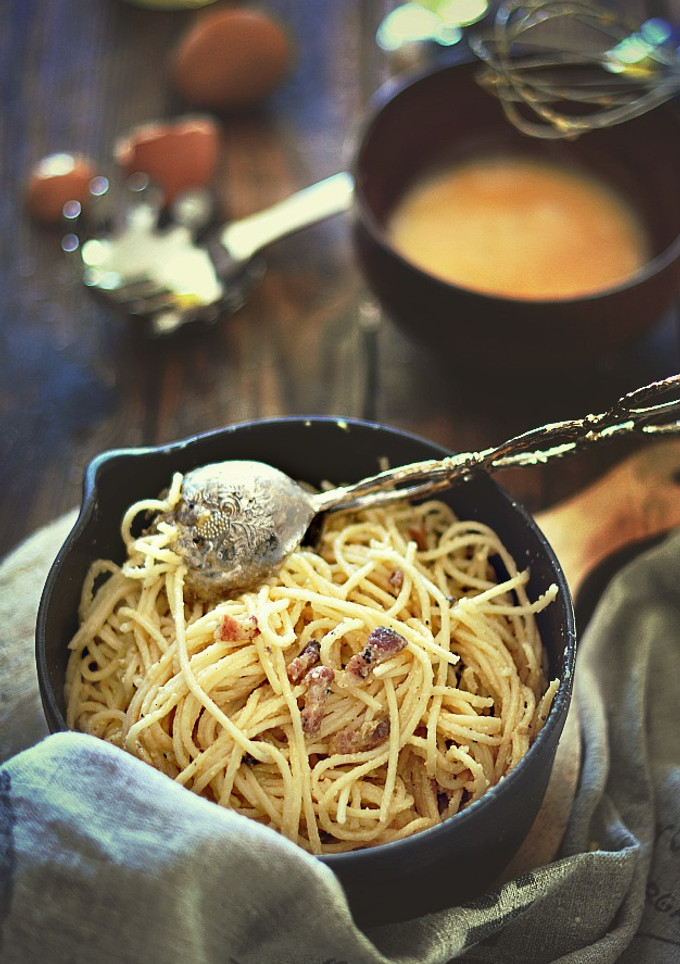 Una foto de Receta de una auténtica pasta carbonara