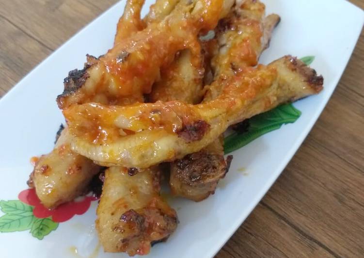 Ceker Bakar Pedas Manis