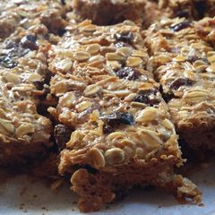 A picture of Breakfast Bars.