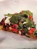 Tarta de verduras, queso y rúcula