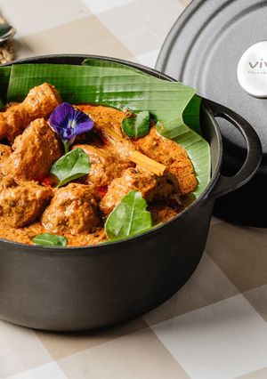 A picture of Chicken Rendang with Lime Leaves by Chef Dato’ Fazley Yaakob.