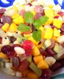 Macedonia multifrutas con hierbabuena
