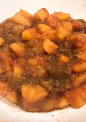 A picture of Stewed apple and rhubarb.