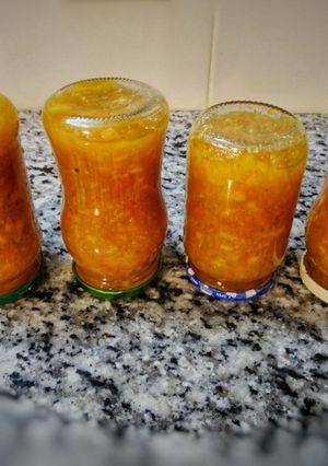 Una foto de Cascaritas abrillantadas y mermelada de cáscaras de frutas cítricas