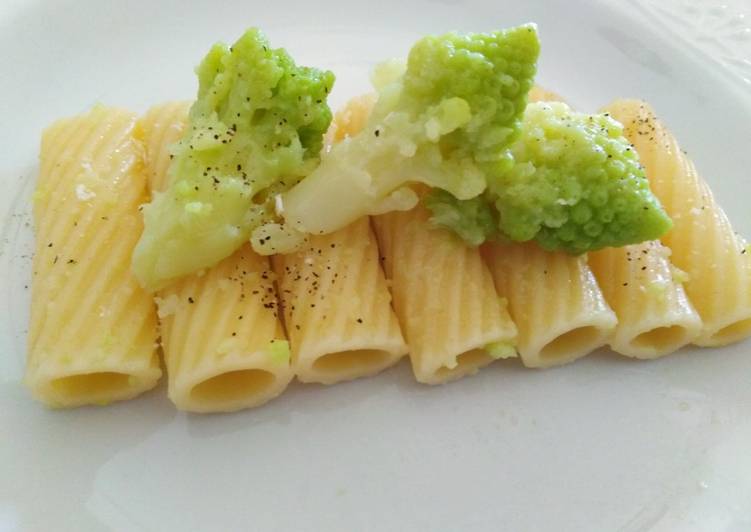 Pasta con broccolo romano