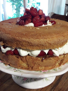 Una foto de Torta rompecorazones!