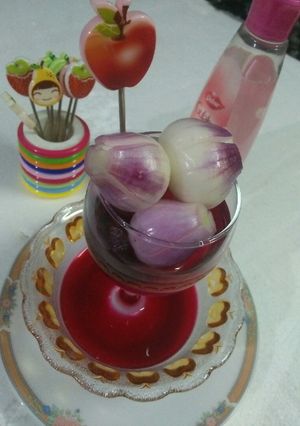 A picture of Pickled onions.