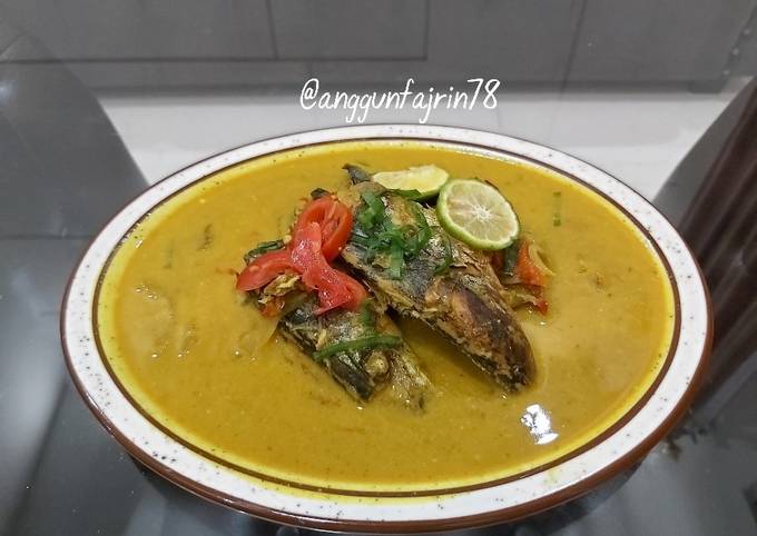 Resep Ikan Santan Kuning Oleh Anggun Fajrin Nur Hidayah Cookpad