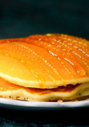 A picture of Ramzan Special : Honey Pancakes for Suhoor / Iftar.
