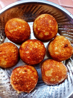 தினை பனியாரம் (Thinai paniyaram recipe in tamil) செய்முறை முக்கிய புகைப்படம்