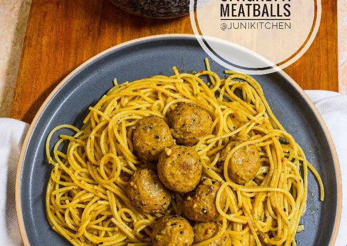 Ini dia! Bagaimana cara buat Spaghetti Meatballs dijamin gurih