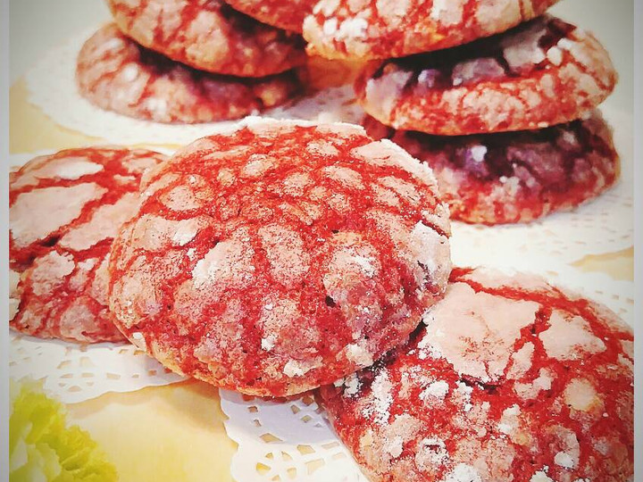 Bagaimana Menyiapkan Red Velvet Crinkle Cookies yang Bikin Ngiler