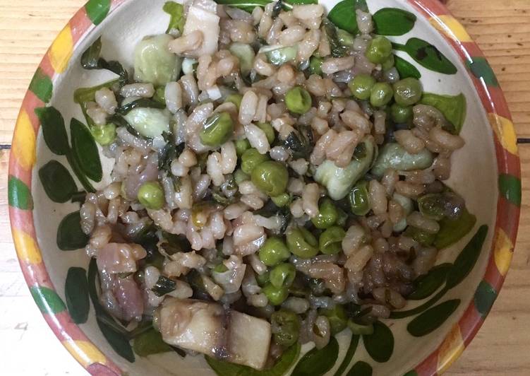 Pea, Broad Bean and Mushroom Risotto ?