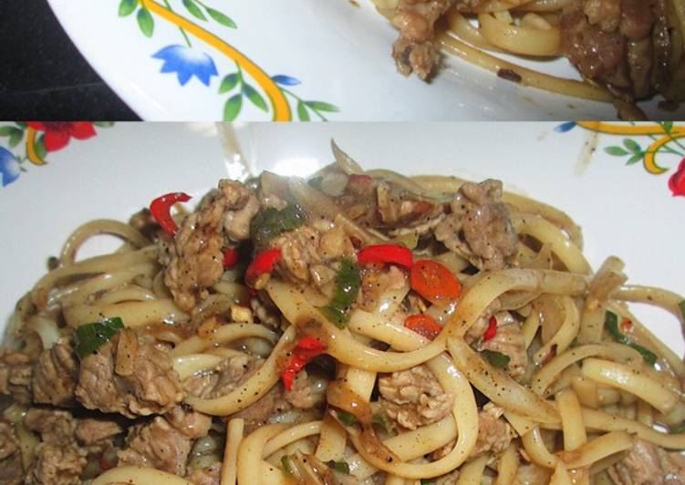 Langkah Mudah untuk Menyiapkan Spicy fettucine with beef sauce blackpepper, Enak Banget
