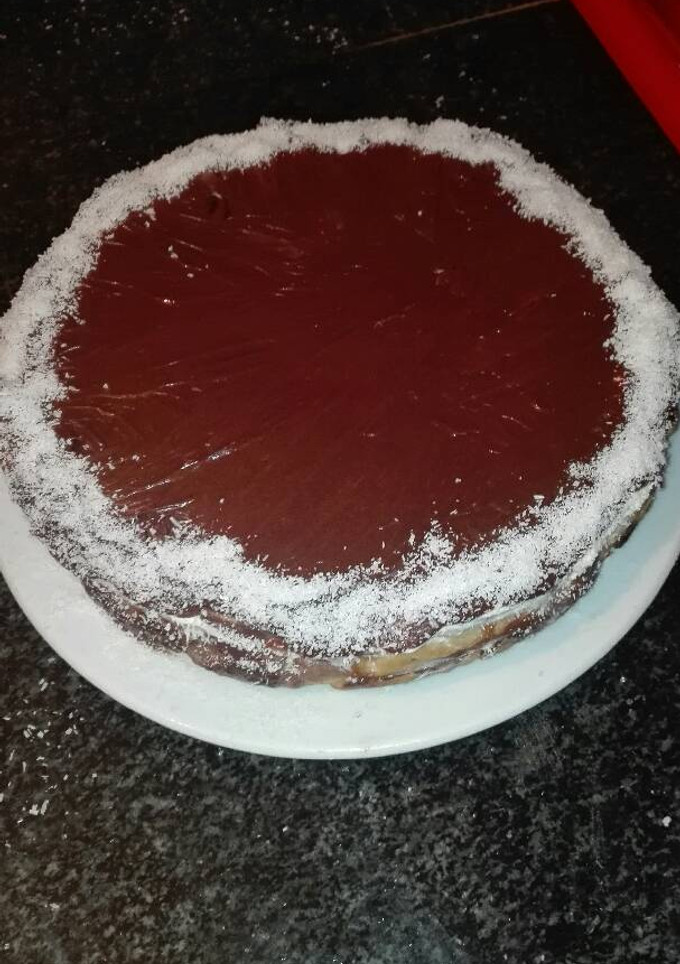 Una foto de Tarta capricho de queso trufado y mousse de turrón en la GM f