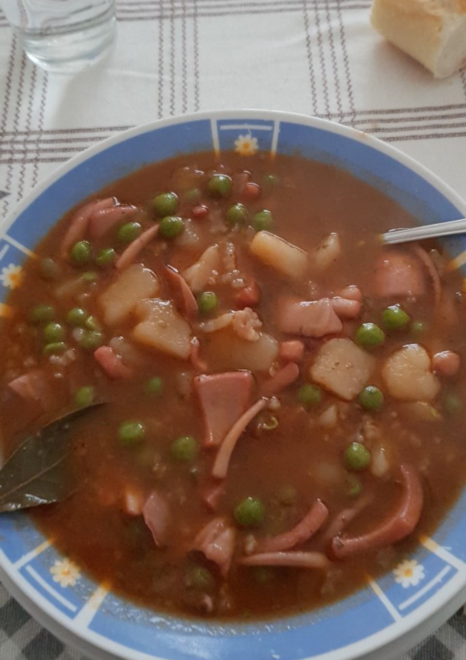 Una foto de Potas con patatas y arroz
