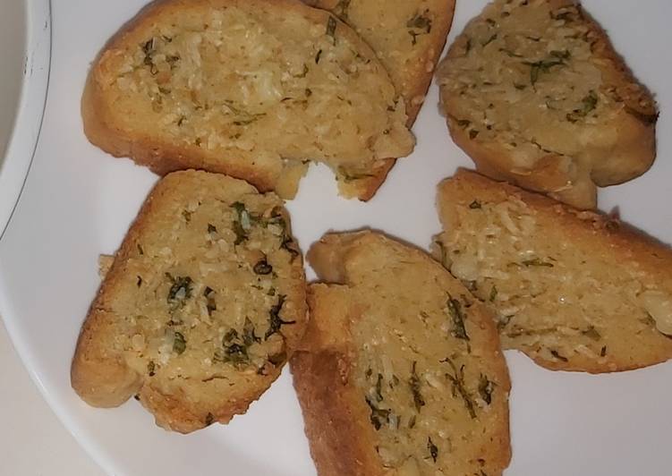 Cheesy garlic bread