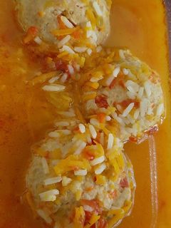 Una foto de Ryguasu So'o Apu'a (Albóndigas de pollo en caldo)