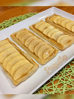 Una foto de Pastelitos de Hojaldre y Manzana🍎 con relleno de Membrillo