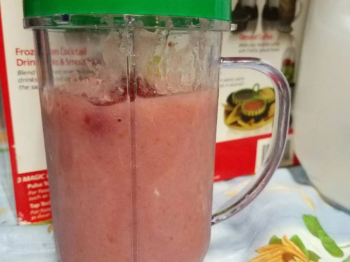 Easy Steps to Make Vegan strawberry pear smoothie the Awesome  Can spoil the tongue