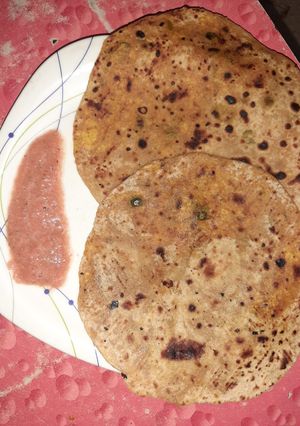 पनीर पराठा (paneer paratha recipe in Hindi) रेसिपी मुख्य फोटो