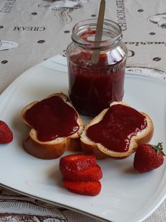 Szamóca lekvár recept fotója