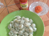Pentol isi telur ayam
