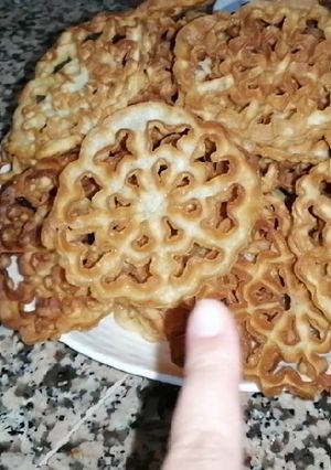 صورة لوصفة حلوى الوردة بكاس دقيق وكمية كبييرة بطريقة شيماء ام براء