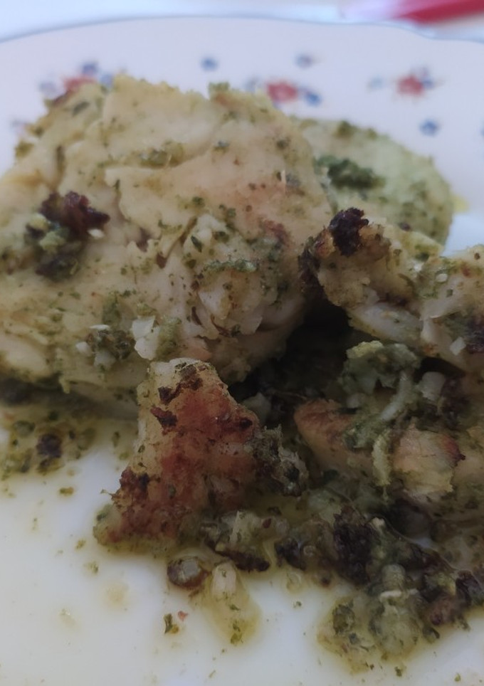 Una foto de Rodajas de merluza con salsa verde