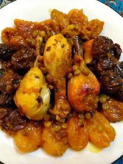 عکسی از دستور خورش آلو قیصی
