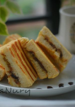 Foto resep Roti bakar sederhana