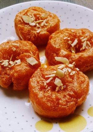 A picture of Balushahi.
