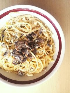 Una foto de Pasta con nata y champis