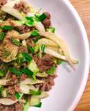 Lá Bông Cải Trắng (Súp Lơ) Xào Bò Bằm