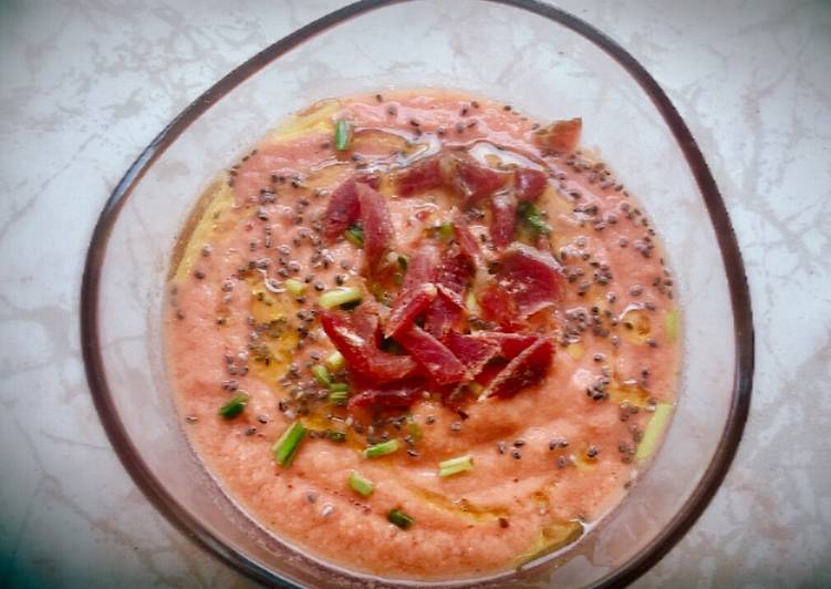 Salmorejo de manzana con chía