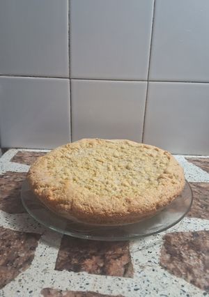 Una foto de Torta crumble de ricota y dulce de leche