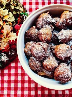 Foto di Frittelle di mele alla ricotta e cannella